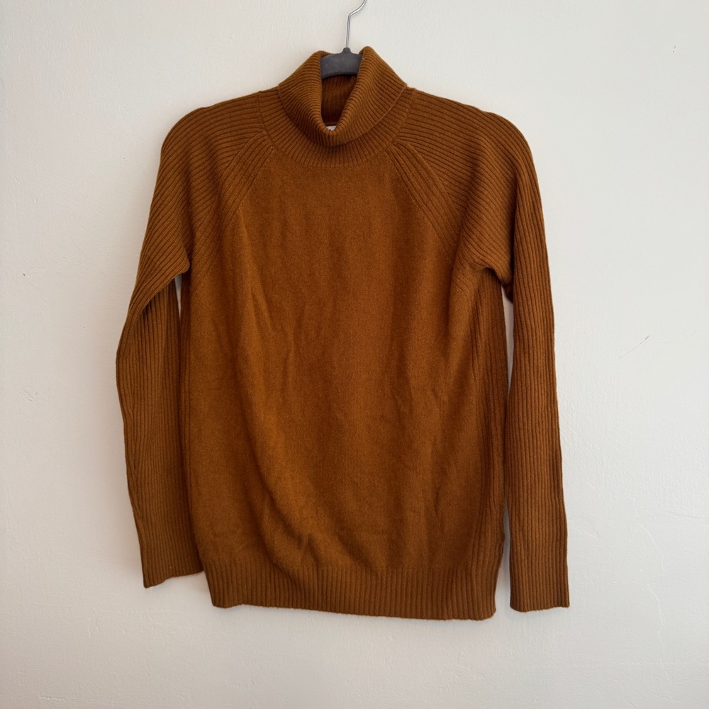 Liny Xin Pure Merino Wool 100% Cozy Mustard Color Turtleneck Sweater Size S
